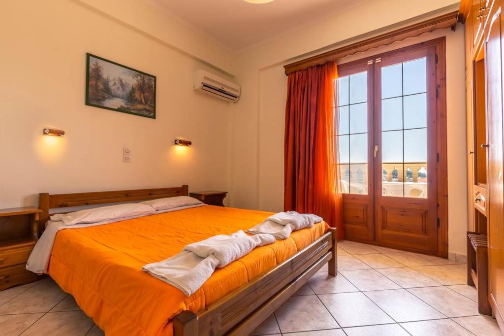 Kapetanios Apartments Agios Stefanos Avliotes  Exterior foto