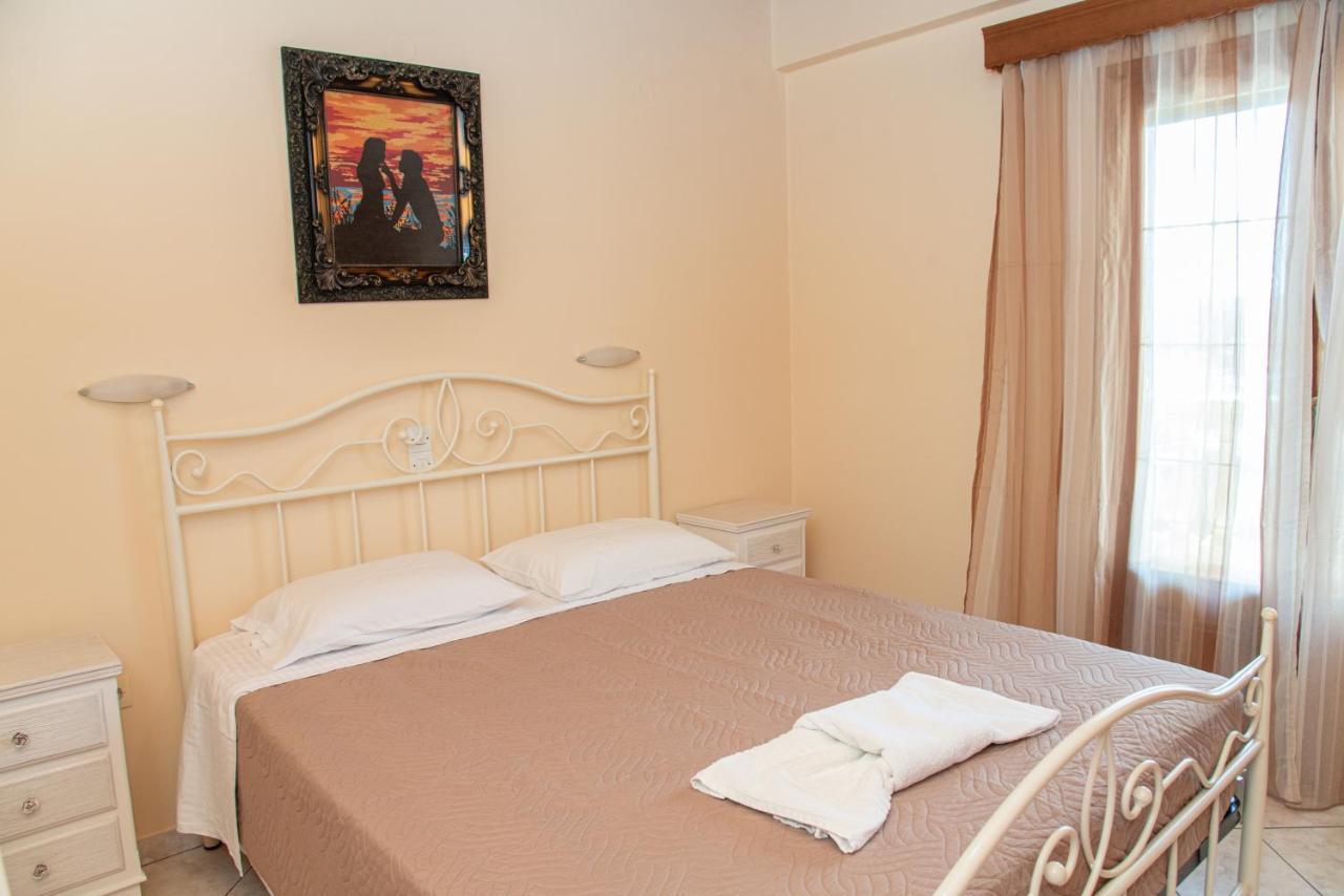 Kapetanios Apartments Agios Stefanos Avliotes  Exterior foto