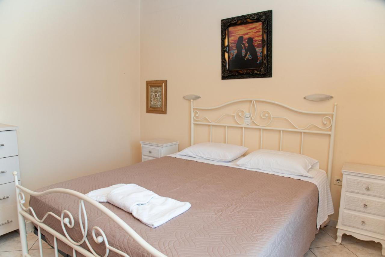 Kapetanios Apartments Agios Stefanos Avliotes  Exterior foto
